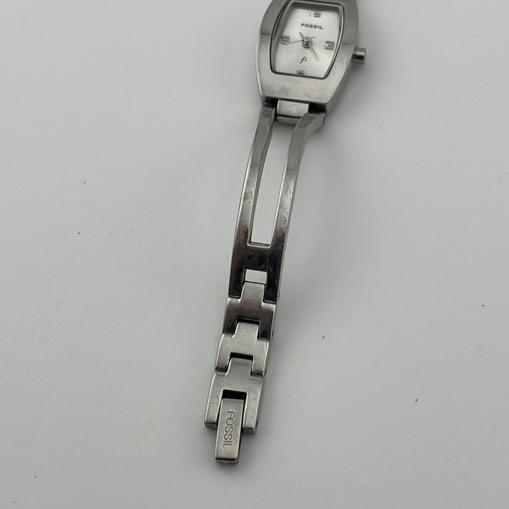 Fossil F2 Watch Women 18mm Case‎ Silver 6.5" Band ES-9645 New Battery - Picture 6 of 8